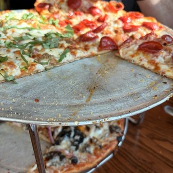 Eno's Pizza Tavern - Pizza Near Me - Forney, Texas