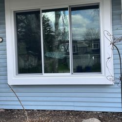 419 Home Restorations - New front bc window