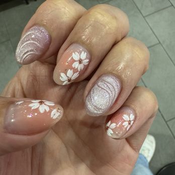 France Nails & Spa - Gel overlay with nail art. - Nail Salons Near Me - Edina, Minnesota