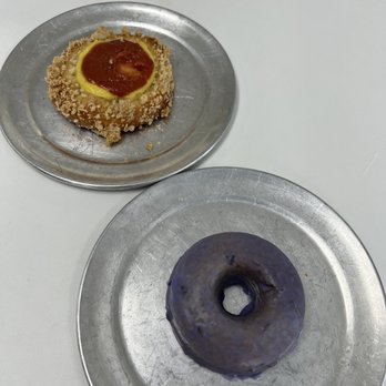 Miracle Bakery - Guava Cream Buns / Lavender Cake Donut(V&GF). - Bakeries Near Me - Burbank, California Miracle Bakery - Guava Cream Buns / Lavender Cake Donut(V&GF). - Bakeries Near Me - Burbank, California