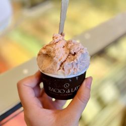 Bacio di Latte - Pesca, strawberry and cream