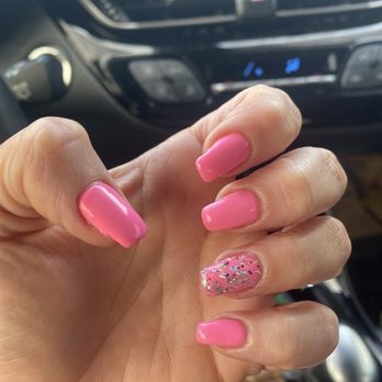 Nail Bar & Spa - Nail Salons Near Me - Lexington, Kentucky