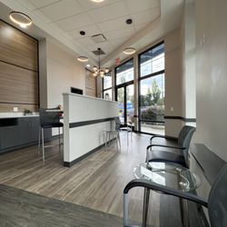 Peachtree Immediate Care - View of the waiting area.