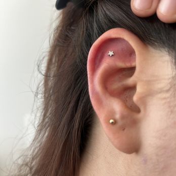 STUDS - Flat piercing - Jewelry Near Me - Dallas, Texas STUDS - Flat piercing - Jewelry Near Me - Dallas, Texas