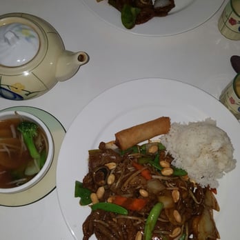 China Chef - Lunch at China Chef. Yum! - Chinese Near Me - Temecula, California China Chef - Lunch at China Chef. Yum! - Chinese Near Me - Temecula, California