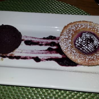 The Chef's House - Black plum tart, blueberry sherbert, blueberry compote - Canadian (New) Near Me - Toronto, Ontario The Chef's House - Black plum tart, blueberry sherbert, blueberry compote - Canadian (New) Near Me - Toronto, Ontario