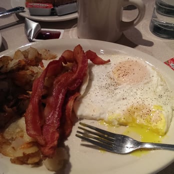 Julian's - Couldn't wait to dig in. Yum! - Breakfast & Brunch Near Me - Akron, Ohio