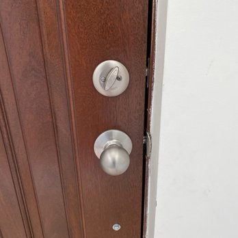 King's Locksmith - The inside part. Automatically locks behind them. - Keys & Locksmiths Near Me - Brooklyn, New York