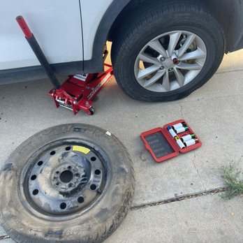 Super Pick Lock N Road - Our tire changes are quick. Once we are on site and you have a good spare, we can get this done in under 15 minutes - Roadside Assistance Near Me Super Pick Lock N Road - Our tire changes are quick. Once we are on site and you have a good spare, we can get this done in under 15 minutes - Roadside Assistance Near Me