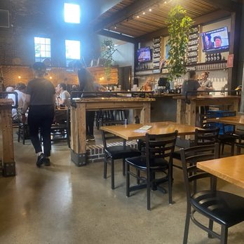 Moontown Brewing Company - Brewpubs Near Me - Whitestown, Indiana Moontown Brewing Company - Brewpubs Near Me - Whitestown, Indiana