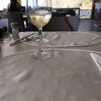 Antonio Restaurante - Seafood Near Me - Lagos, 08