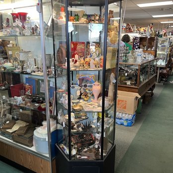 Heirlooms Antique Mall - Antiques! - Antiques Near Me - Aurora, Colorado Heirlooms Antique Mall - Antiques! - Antiques Near Me - Aurora, Colorado