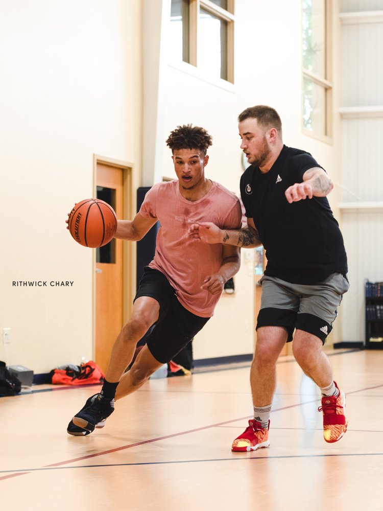 Social spots from 90/10 Training