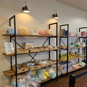 Beard Papa's - Inside store - Bakeries Near Me - Irvine, California