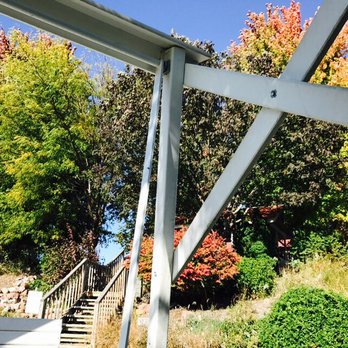 James Arthur Vineyards - Outside, scene of fall! - Wineries Near Me - Raymond, Nebraska
