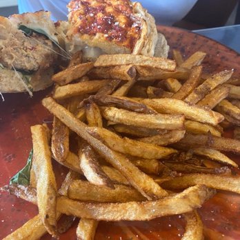 Kula Bistro - Crab cake sandwich - Italian Near Me - Kula, Hawaii Kula Bistro - Crab cake sandwich - Italian Near Me - Kula, Hawaii