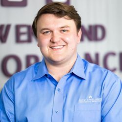 New England Performance Insulation - NEPI Team Member Portrait - Office Branding