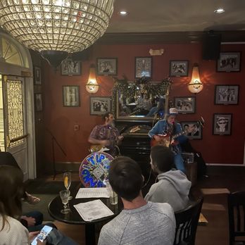 21st Amendment at La Louisiane - Local live music on Monday. - Bars Near Me - New Orleans, Louisiana