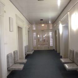 Alžbětiny Lázně - Gänge udn Wartezimmer für Anwendungen