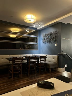 Side Work Restaurant by null