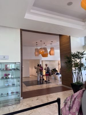 The Fives Beach Hotel & Residences by null