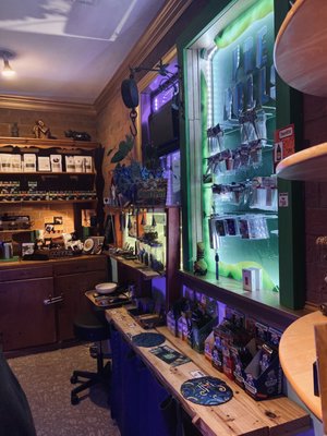 Mitty's Cannabis Cafe by null