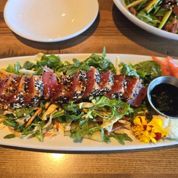 Oswego Grill - Sheared Ahi Tuna - American Near Me - Beaverton, Oregon