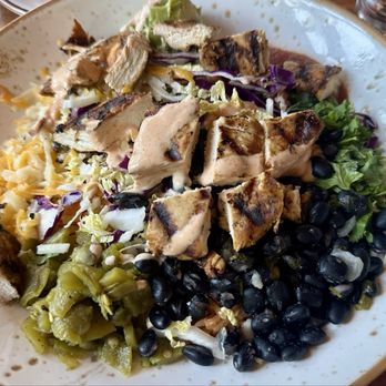 Lazy Dog Restaurant & Bar - Blackened Chicken Burrito Bowl - New American Near Me - Dublin, California Lazy Dog Restaurant & Bar - Blackened Chicken Burrito Bowl - New American Near Me - Dublin, California