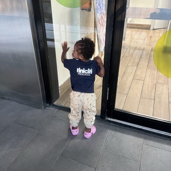 Tiniciti - Nora can't wait to enter school - Preschools Near Me - Miami, Florida