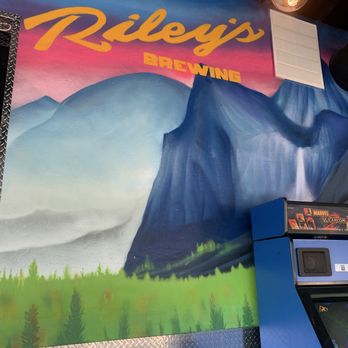 RILEY’S TAPROOM - Updated January 2026 - 87 Photos & 34 Reviews - 2940 ...