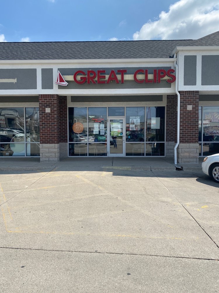 GREAT CLIPS Updated July 2024 2005 SE Delaware Ave, Ankeny, Iowa