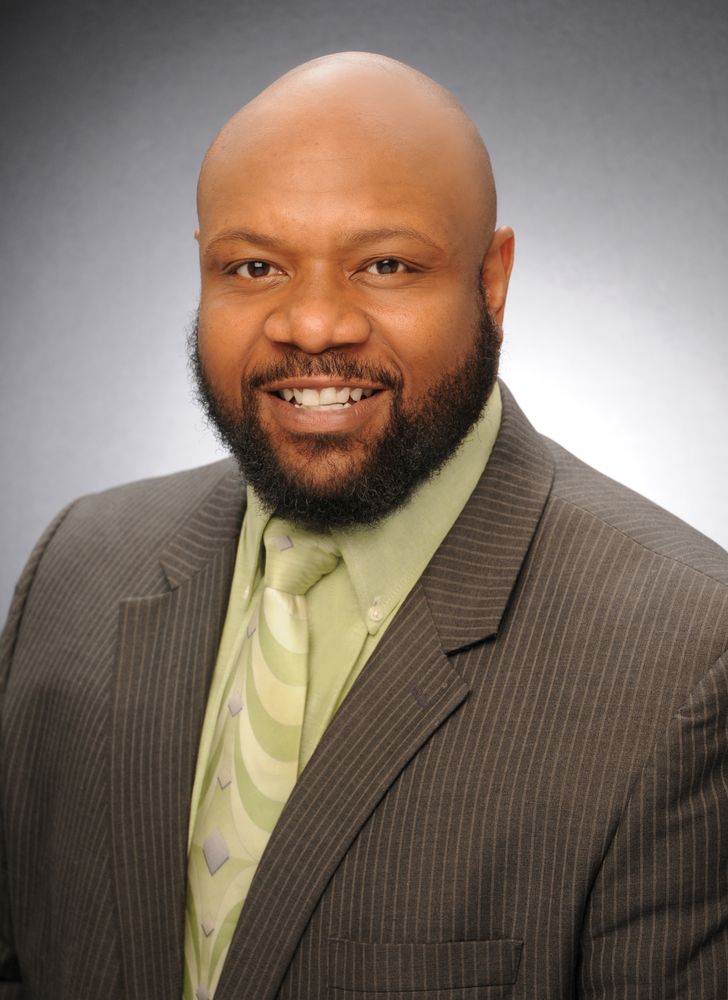 VINCENT YOUNG REALTY SOLUTIONS 6301 Ivy Ln, Greenbelt