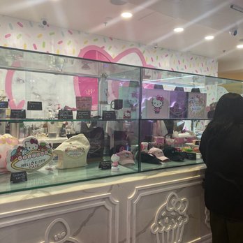 Hello Kitty Cafe - Themed Cafes Near Me - Las Vegas, Nevada