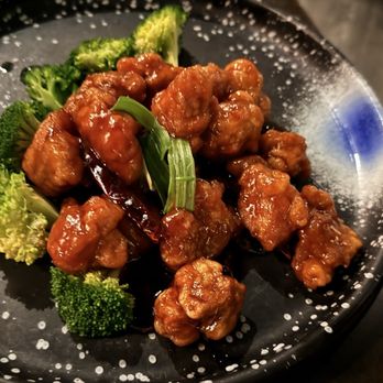 Blue Sunday Bar & Grill - GENERAL TSO'S - Bars Near Me - Bowie, Maryland