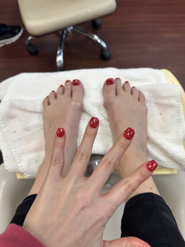 Ct Nail Logo
