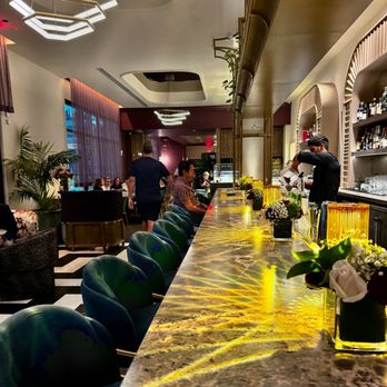 Cino - Italian Near Me - Honolulu, Hawaii