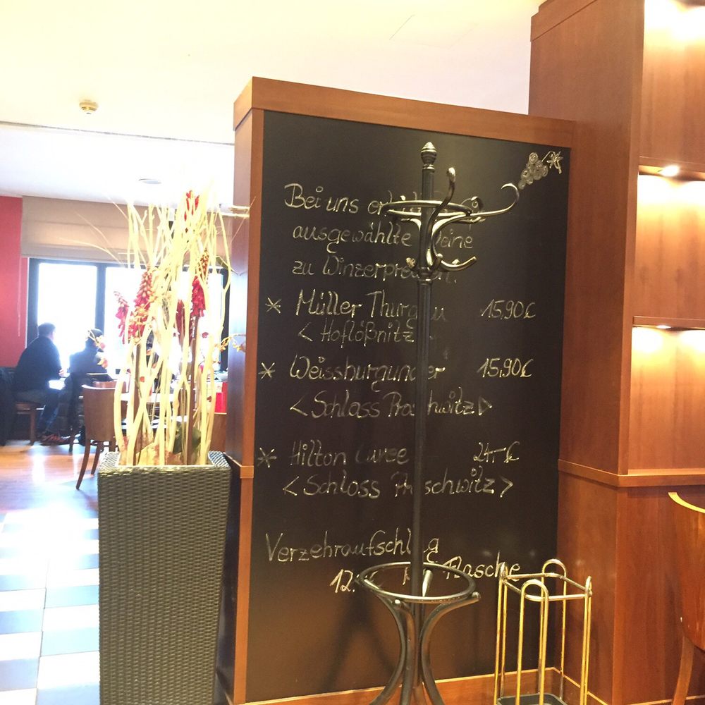 Bistro Ecke Frauenkirche - Bistros Near Me - Dresden, SN