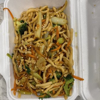 Sen Sen Restaurant - Vegan Shanghai Noodles (Removed Cantonese as the noodles had eggs) - Chinese Near Me - Acton, Ontario Sen Sen Restaurant - Vegan Shanghai Noodles (Removed Cantonese as the noodles had eggs) - Chinese Near Me - Acton, Ontario