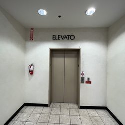 JCPenney - JCPenney Seminole Towne Center Elevator