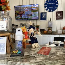 Franklin Nutrition - Very cute inside