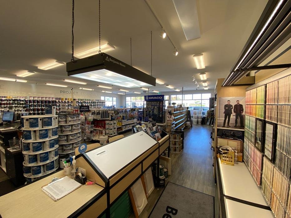 BENJAMIN MOORE PAINT SHOP 540202 Brownlow Avenue, Dartmouth, Nova