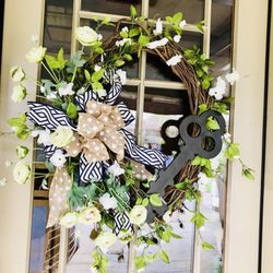 The Sample Store - Custom wreath made by Janet!  I sent a picture of the wreath I liked &this is what she created! She is so talented and loves custom orders.