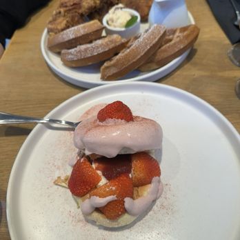 Flipper’s - Pancakes Near Me - New York, New York