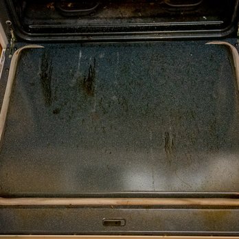 Dream Clean Idaho - Oven before cleaning. - Home Cleaning Near Me - Meridian, Idaho Dream Clean Idaho - Oven before cleaning. - Home Cleaning Near Me - Meridian, Idaho