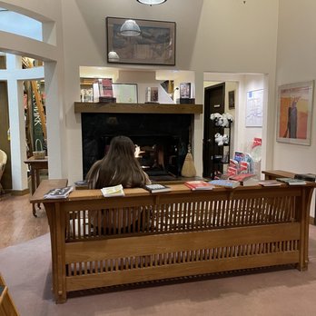 Full Circle Bookstore - Cool place to hang - Bookstores Near Me - Oklahoma City, Oklahoma Full Circle Bookstore - Cool place to hang - Bookstores Near Me - Oklahoma City, Oklahoma