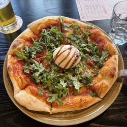 Pesto pizza