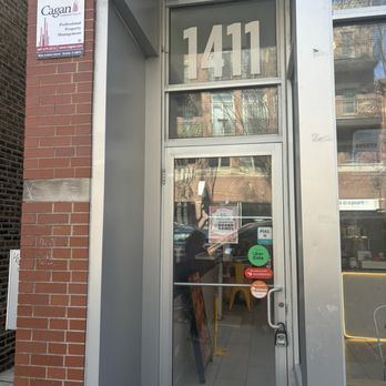 OverLay - Front door - Coffee & Tea Near Me - Chicago, Illinois