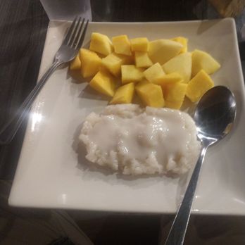 Silver Spoon Thai Restaurant - Fresh mango and sticky rice with tamarind for dessert - Thai Near Me - Chicago, Illinois Silver Spoon Thai Restaurant - Fresh mango and sticky rice with tamarind for dessert - Thai Near Me - Chicago, Illinois