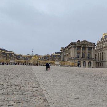 Château de Versailleo - Entrance - Landmarks & Historical Buildings Near Me - Versailles, 78