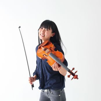Music Maker - Student playing violin - Musical Instruments & Teachers Near Me - Anaheim, California Music Maker - Student playing violin - Musical Instruments & Teachers Near Me - Anaheim, California
